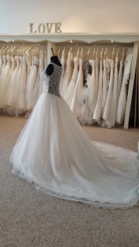 Tying The Knot Bridal Boutique 1088237 Image 1